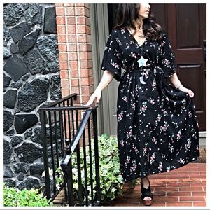 PARIS floral belted dress